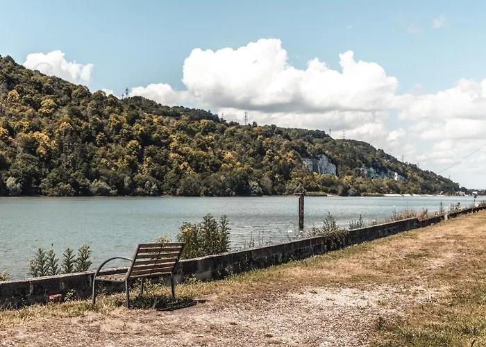 Fleur De Lys Sejour Normand Spacieux Et Lumineux